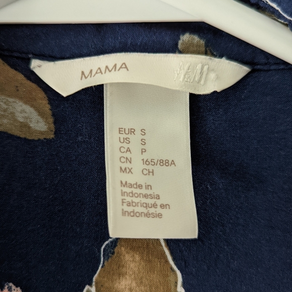 Floral maternity top - Picture 2 of 4